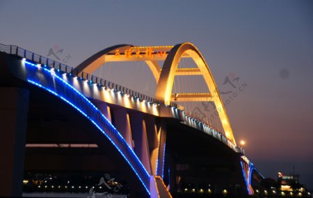 五缘湾大桥夜景图片