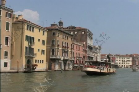 在威尼斯大运河股票视频画面的宫殿和船视频免费下载