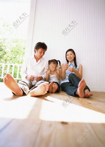 家庭亲情幸福甜蜜温馨一家人全家父母子女欢乐广告素材大辞典
