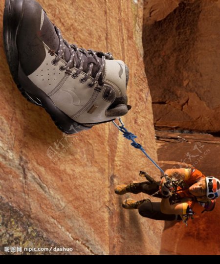 李宁登山鞋攀岩运动员悬崖图片