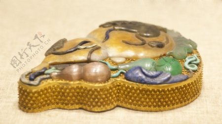 金嵌宝石葫芦式盒图片
