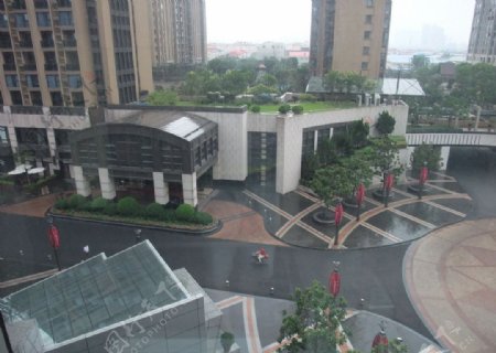 上海品尊国际入口酒店式公寓广场图片