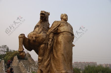 南京郑和雕像图片