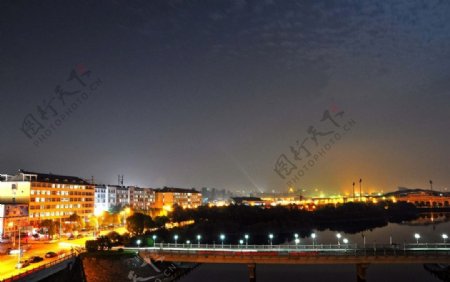 南昌大学夜景图片