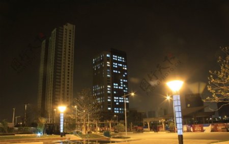 广场夜景图片