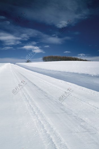 冬季冰雪道路图片
