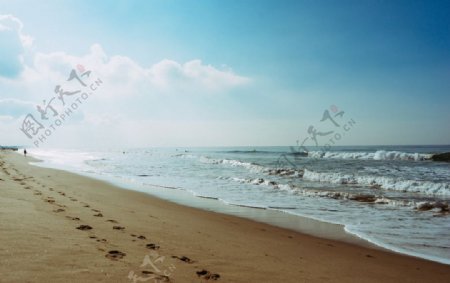 大海沙滩浪潮图片