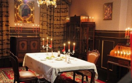 古典家具西式烛光晚餐图片