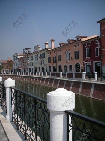佛罗伦萨小镇河畔图片