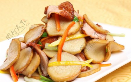 杏鲍菇猪颈肉图片