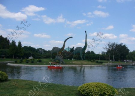 天津动物园恐龙雕塑园图片