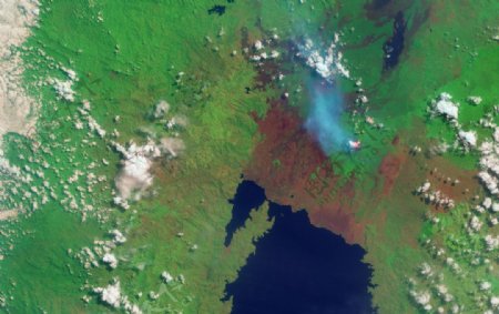 尼拉贡戈火山图片