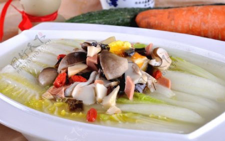三鲜菌菜汤图片