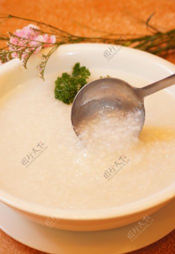 白米粥图片