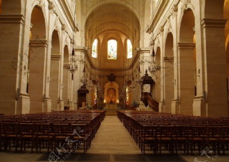 巴黎圣路易斯大教堂内景图片