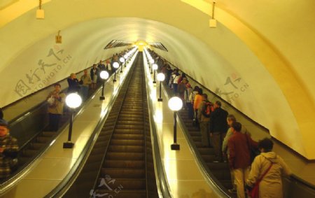 莫斯科地铁自动扶梯图片