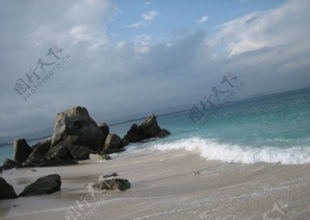 海南岩石风景天空白云石头图片
