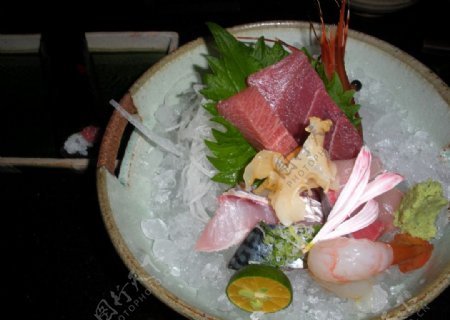 生魚拌甜美蝦图片