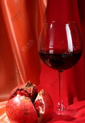 葡萄酒石榴酒红酒图片