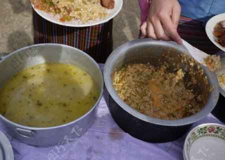 不丹新年游园会餐食图片