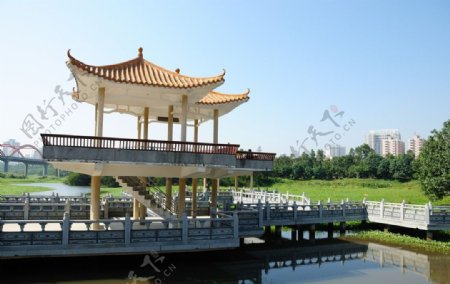 深圳洪湖公园的凉亭图片