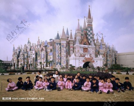 儿童游乐城堡图片