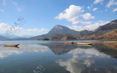 泸沽湖的山水
