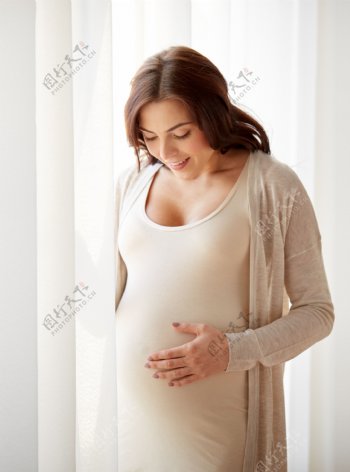 怀孕的孕妇美女