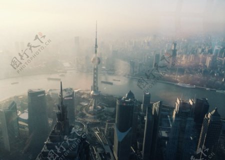 俯瞰上海金融区黄浦江