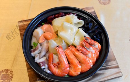 中餐海鲜刺身花胶大虾