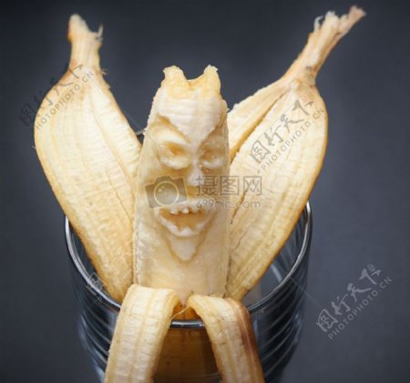 香蕉雕刻的艺术品