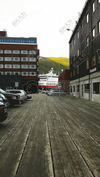 木材建筑旅游船舶码头停车场斯堪的纳维亚半岛挪威码头游船船舶特罗姆瑟背部胡同