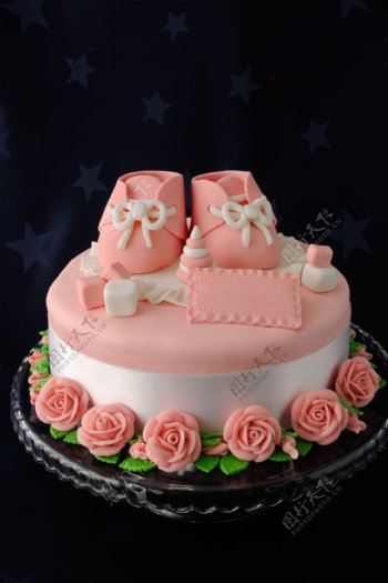 粉色花朵生日蛋糕图片