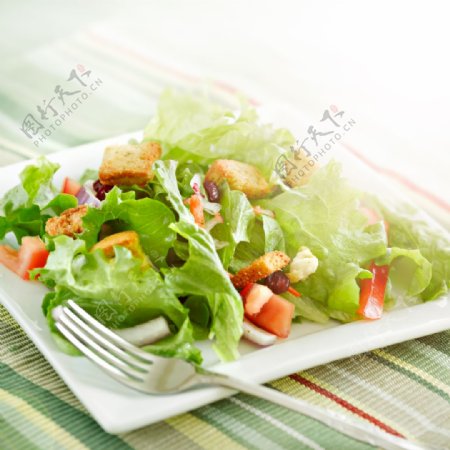 美味的蔬菜沙拉食物高清图片