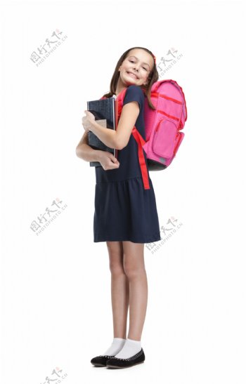 背着书包的女孩图片