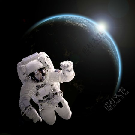 太空里的宇航员图片