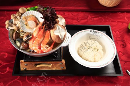 咖喱海鲜锅图片