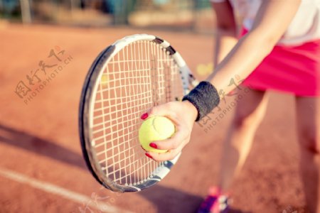 打网球的性感女人
