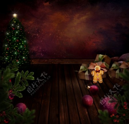 木板与圣诞树装饰图片