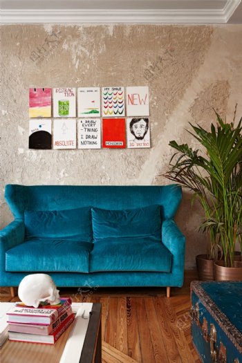 北欧时尚客厅蓝色沙发背景墙设计图