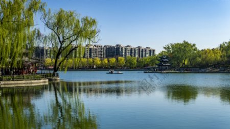 蓝天碧水高清风景图