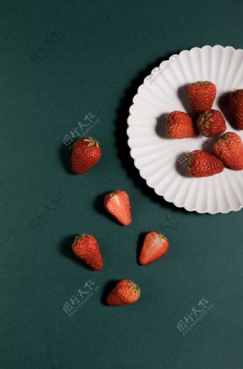 草莓创意摄影