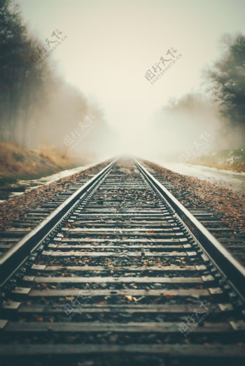 浓雾铁路
