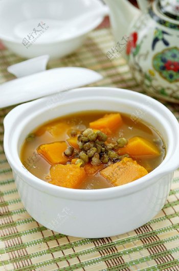 南瓜绿豆汤盅图片