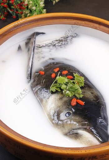 沪菜清炖千岛湖鱼头图片
