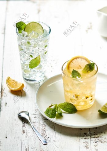 柠檬冰饮图片
