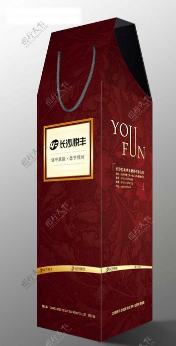 红酒酒瓶包装设计图片