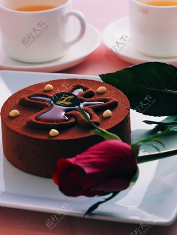 西式下午茶点心玫瑰巧克力蛋糕