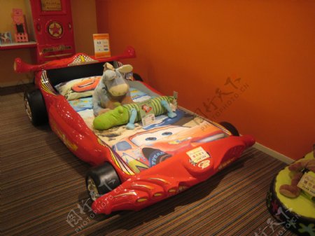 创意赛车儿童床家具图片