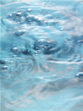 动感水泡水面图片